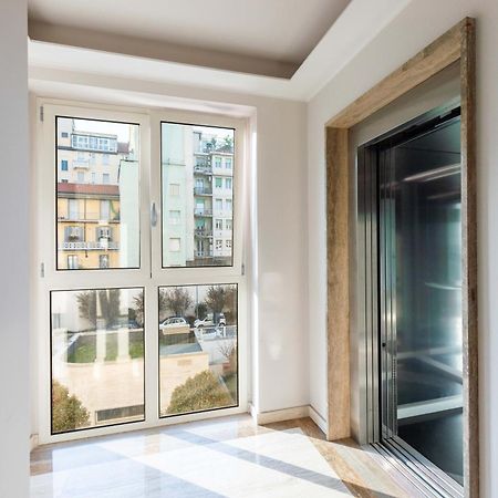 Luxury Apartment - Free Private - Parking Maestri Campionesi 16 Milánó Kültér fotó