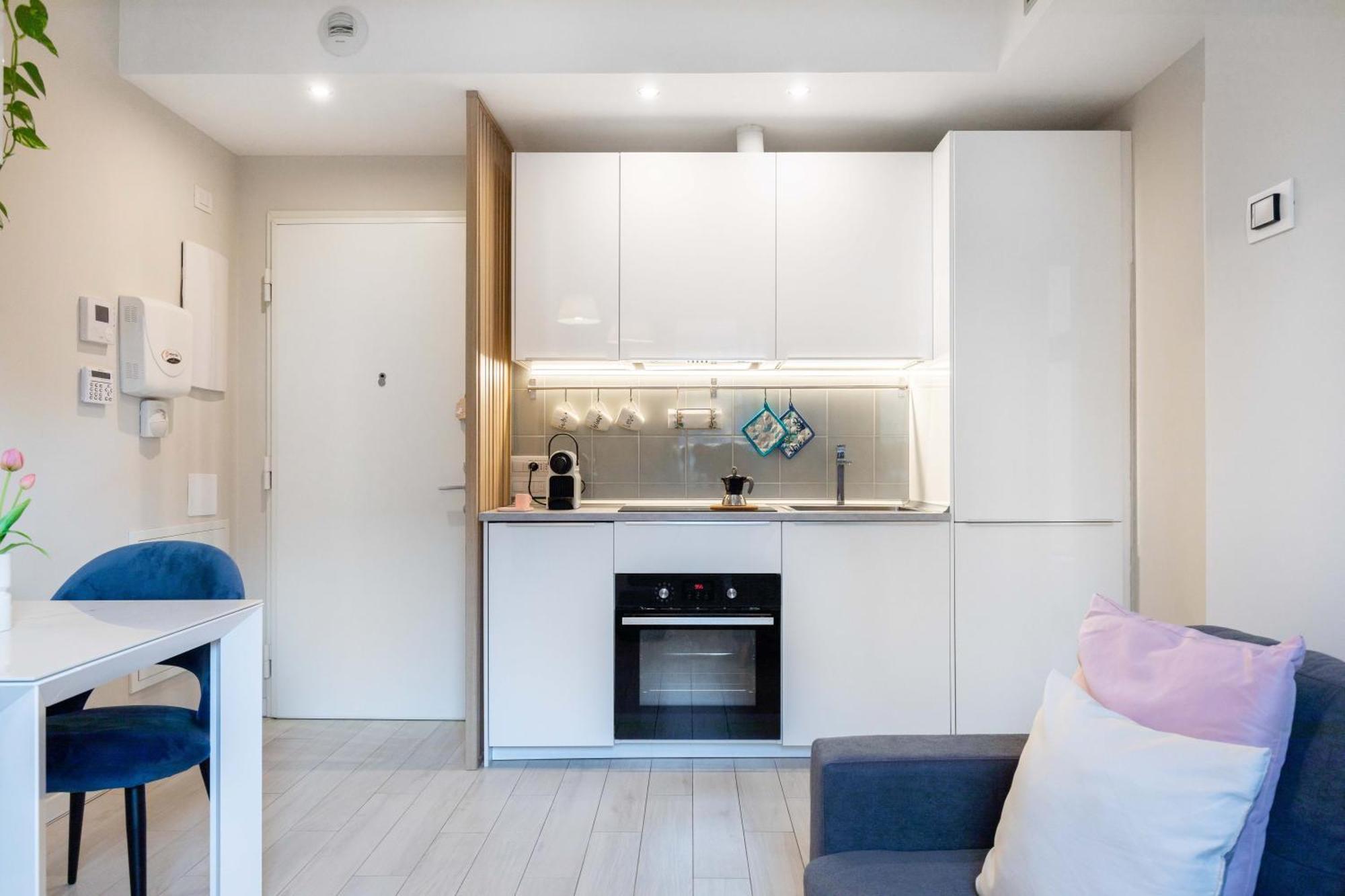 Luxury Apartment - Free Private - Parking Maestri Campionesi 16 Milánó Kültér fotó