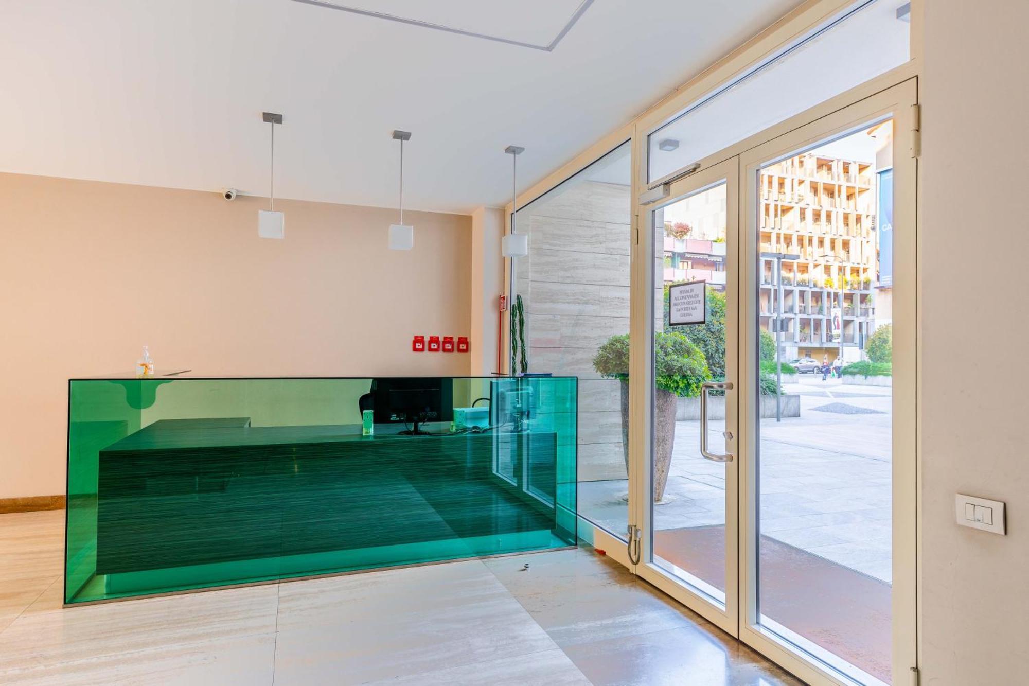 Luxury Apartment - Free Private - Parking Maestri Campionesi 16 Milánó Kültér fotó