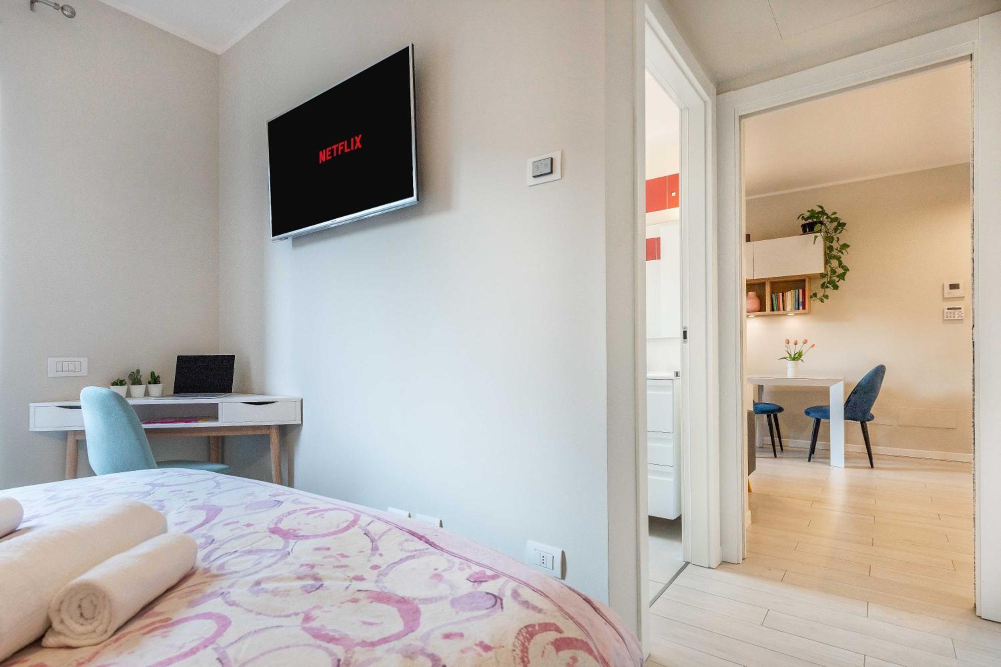 Luxury Apartment - Free Private - Parking Maestri Campionesi 16 Milánó Kültér fotó